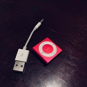 Pink mini iPod 🔴SOLD🔴